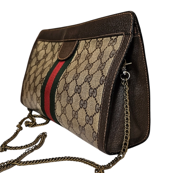 GUCCI CLUTCH - Picture 2 of 16